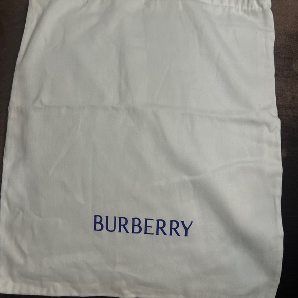 Rebecca Minkoff dust bag.+A Burberry dust bag - Picture 4 of 4